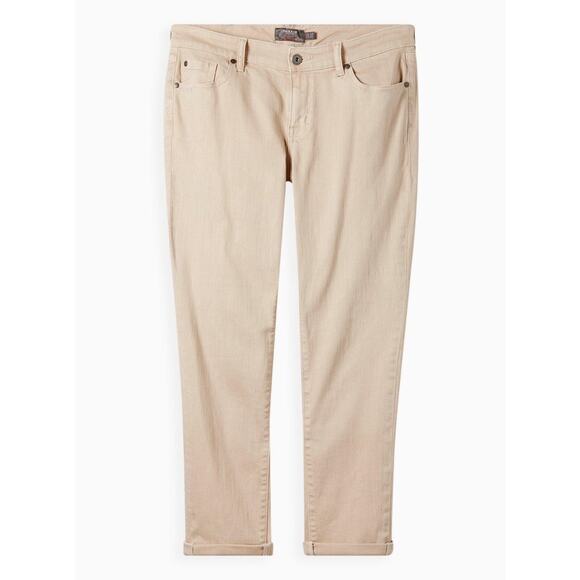 Torrid Women's Plus Size Tan Boyfriend Straight Mid-Rise Stretch Jeans - Size 14 - Picture 2 of 10